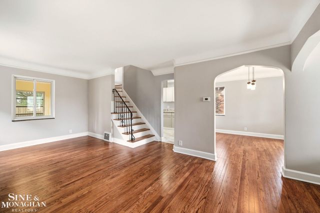 9155 Grayton Street, Detroit, MI 48224