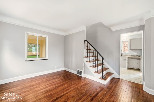 9155 Grayton Street, Detroit, MI 48224