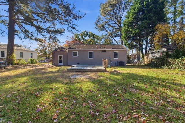 47 Bedford RD, Newport News, VA 23601