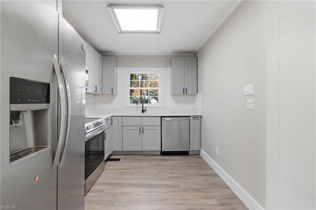 47 Bedford RD, Newport News, VA 23601