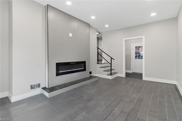 47 Bedford RD, Newport News, VA 23601