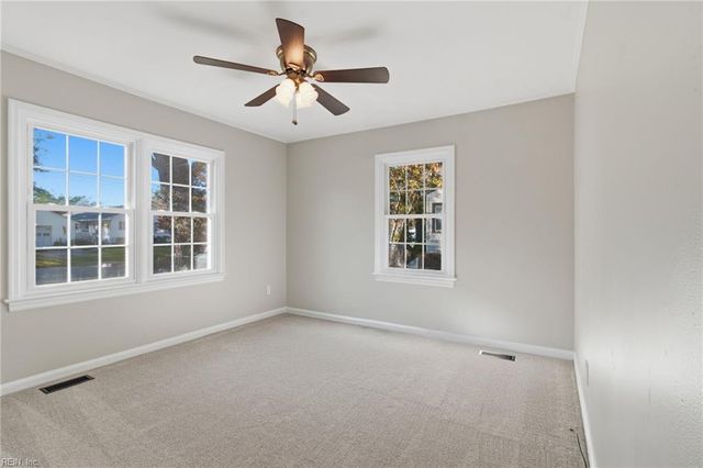 47 Bedford RD, Newport News, VA 23601