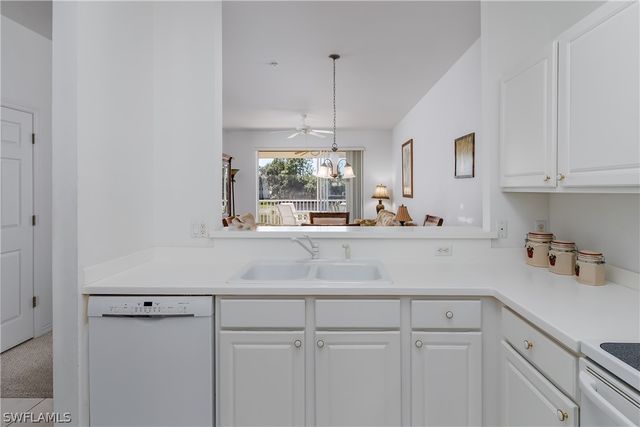 3972 Bishopwood CT E 2-203, Naples, FL 34114