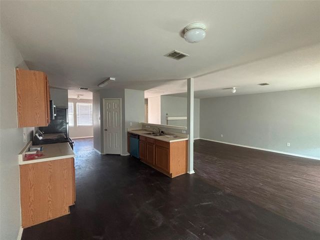 2733 Ingram Circle, Mesquite, TX 75181