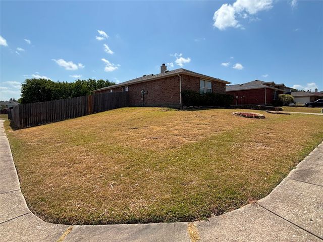 2733 Ingram Circle, Mesquite, TX 75181