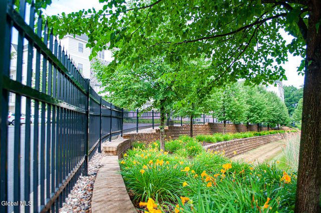 8 Wall Street UNIT 315, Clifton Park, NY 12065