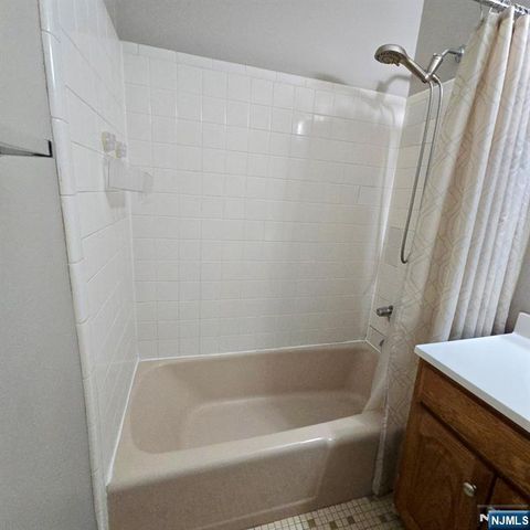 199 Bergen Turnpike 3D, Ridgefield Park, NJ 07660