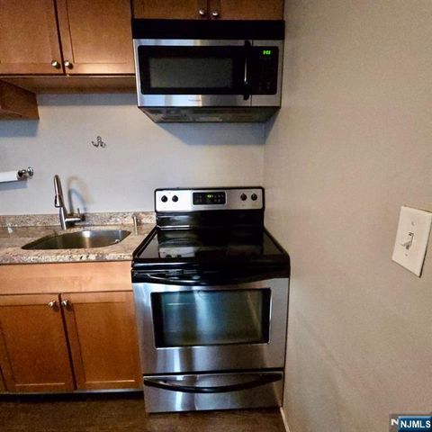 199 Bergen Turnpike 3D, Ridgefield Park, NJ 07660