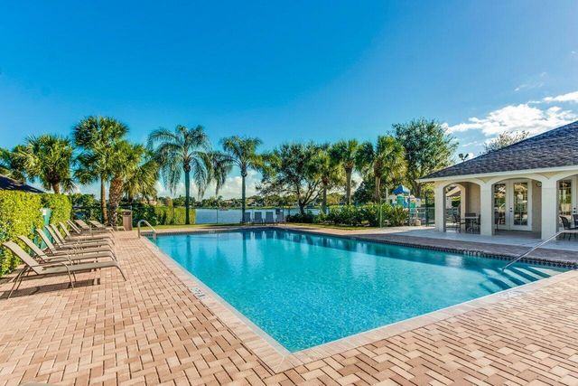 12842 Meadowbend Drive, Wellington, FL 33414