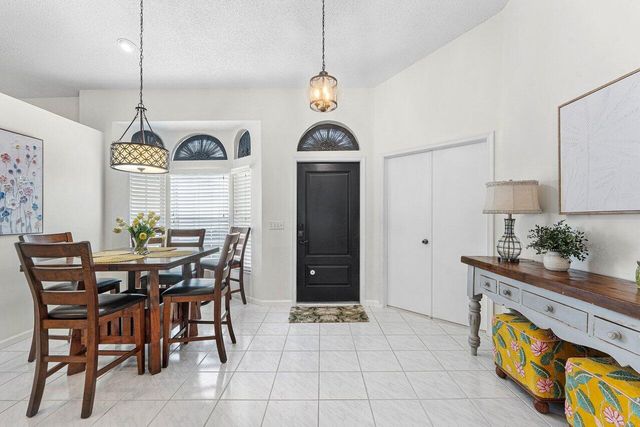 12842 Meadowbend Drive, Wellington, FL 33414