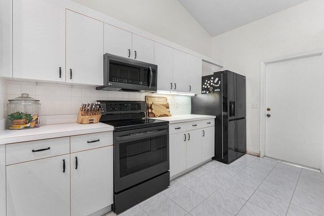 12842 Meadowbend Drive, Wellington, FL 33414