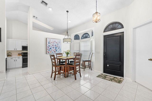 12842 Meadowbend Drive, Wellington, FL 33414