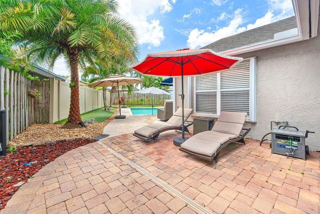 12842 Meadowbend Drive, Wellington, FL 33414