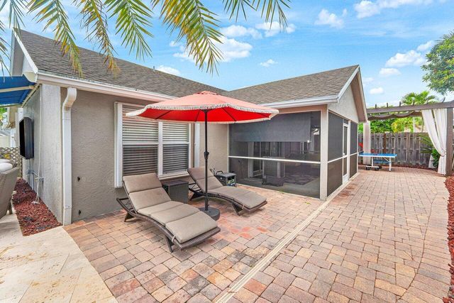 12842 Meadowbend Drive, Wellington, FL 33414