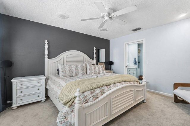 12842 Meadowbend Drive, Wellington, FL 33414