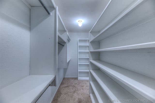 9215 S Erie Avenue, Tulsa, OK 74137