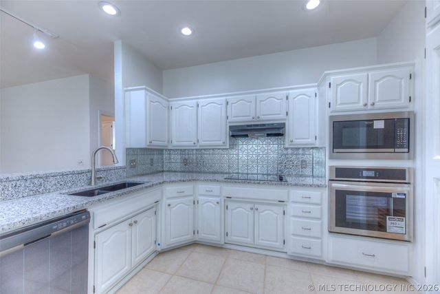 9215 S Erie Avenue, Tulsa, OK 74137
