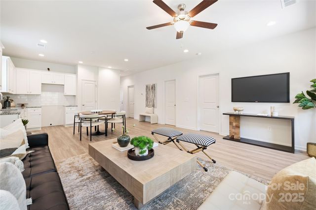 1707 Warren Avenue, Gastonia, NC 28054