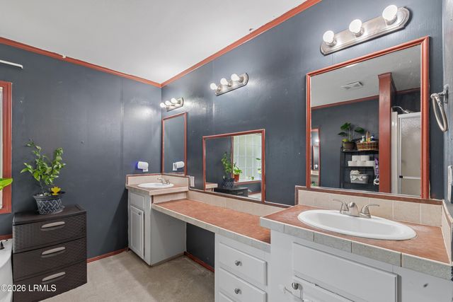 122 Bonaire Circle, Beaufort, SC 29906