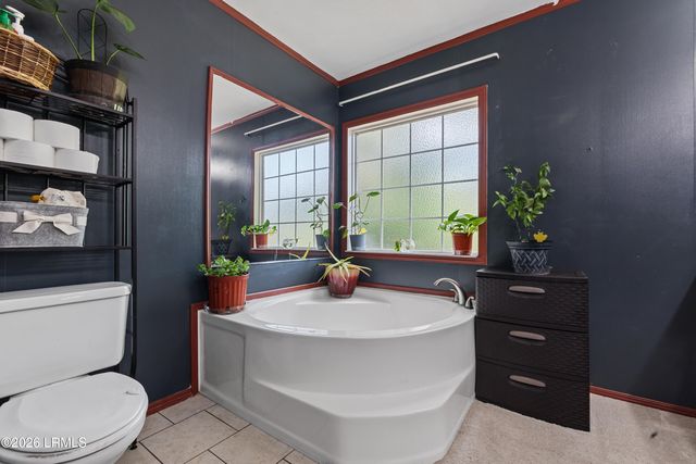122 Bonaire Circle, Beaufort, SC 29906