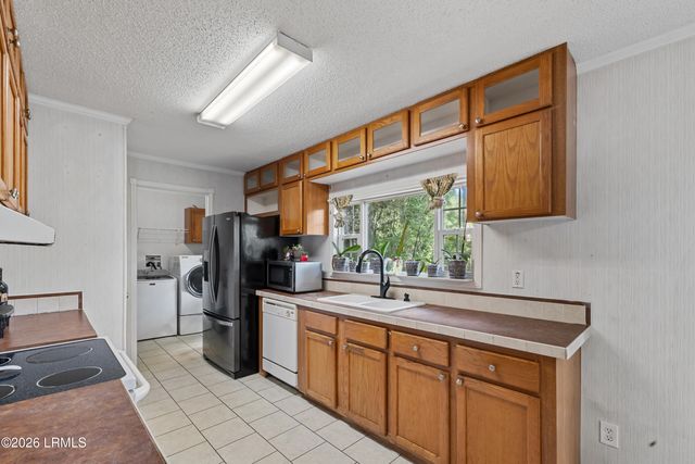122 Bonaire Circle, Beaufort, SC 29906