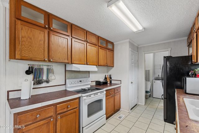 122 Bonaire Circle, Beaufort, SC 29906