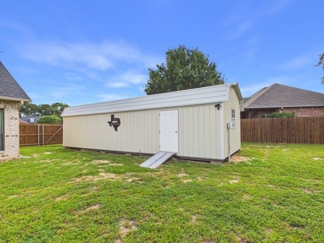 6080 Sunrise Court, Athens, TX 75752