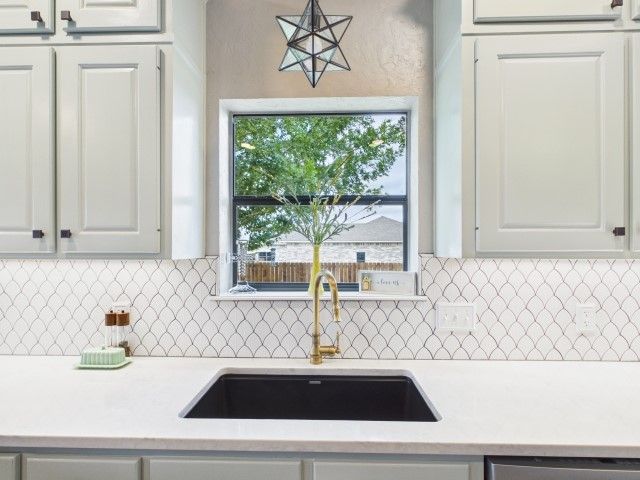 6080 Sunrise Court, Athens, TX 75752