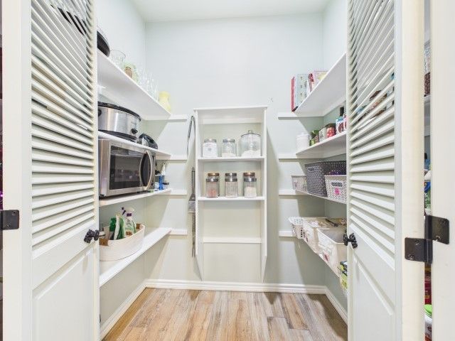 6080 Sunrise Court, Athens, TX 75752