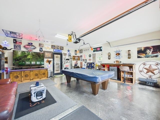6080 Sunrise Court, Athens, TX 75752