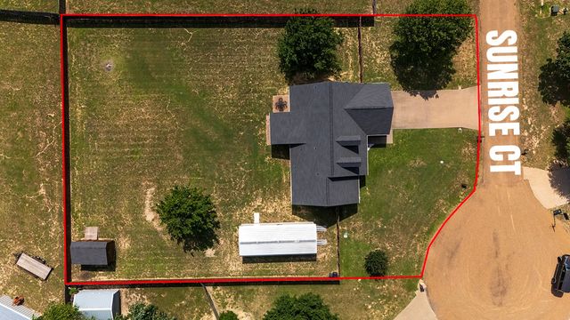 6080 Sunrise Court, Athens, TX 75752