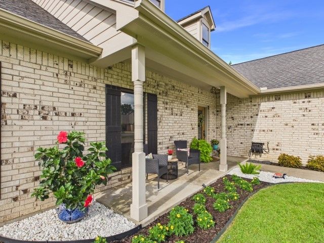 6080 Sunrise Court, Athens, TX 75752