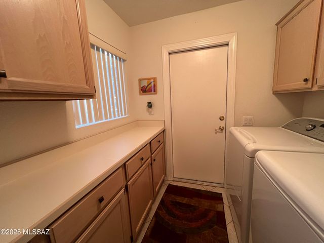 1851 E Lone Rider Way, Oro Valley, AZ 85737