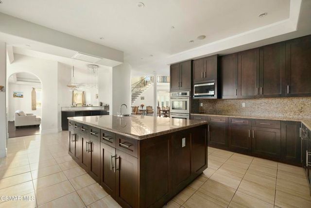 22442 Sueno Road, Woodland Hills, CA 91364