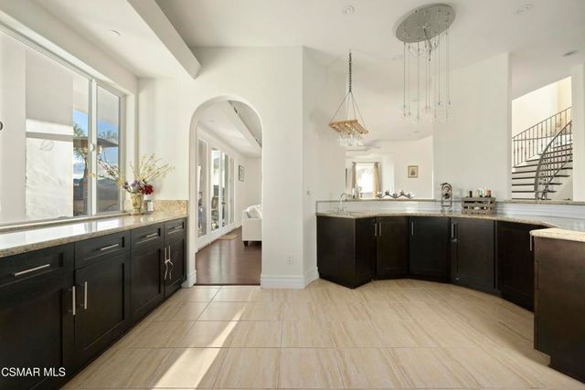 22442 Sueno Road, Woodland Hills, CA 91364