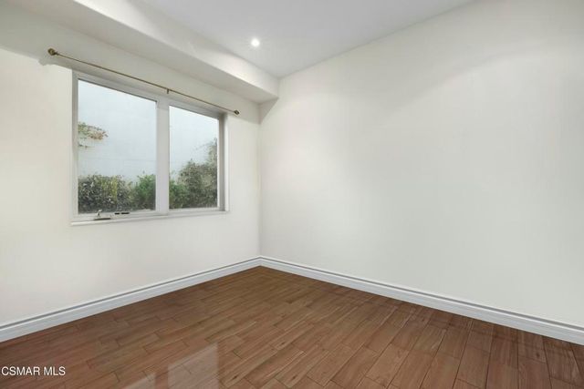 22442 Sueno Road, Woodland Hills, CA 91364