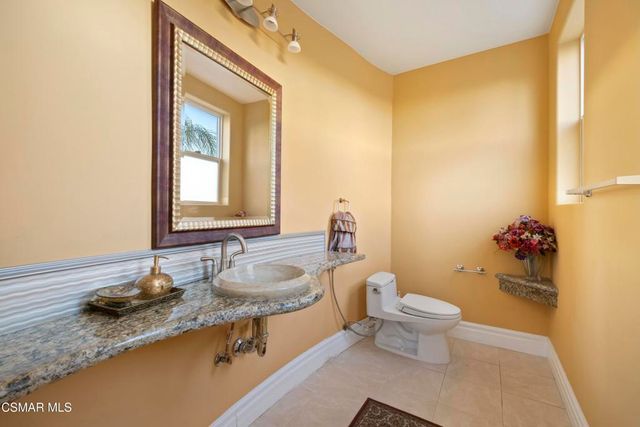 22442 Sueno Road, Woodland Hills, CA 91364