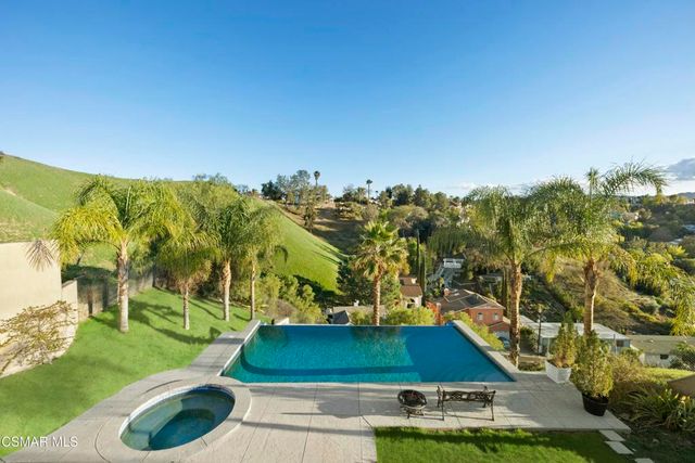 22442 Sueno Road, Woodland Hills, CA 91364