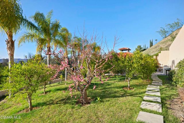 22442 Sueno Road, Woodland Hills, CA 91364