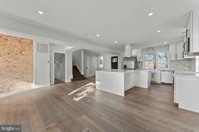 33 NICHOLSON ST NW, Washington, DC 20011