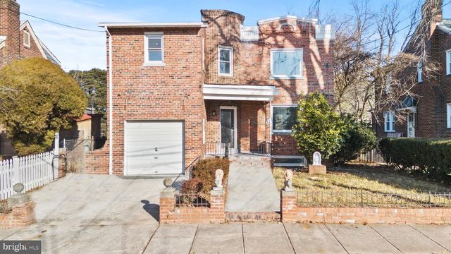 33 NICHOLSON ST NW, Washington, DC 20011