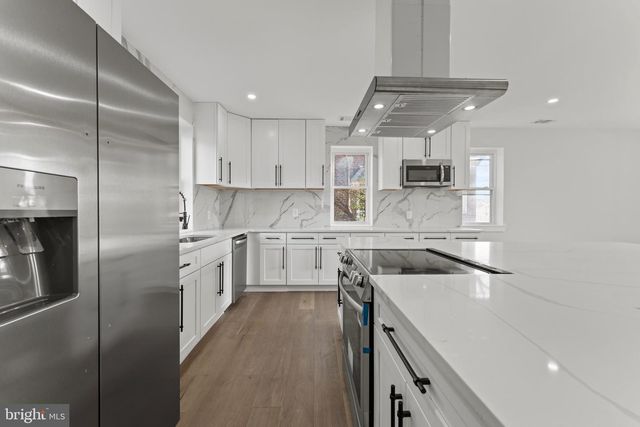 33 NICHOLSON ST NW, Washington, DC 20011