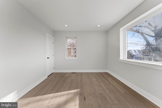 33 NICHOLSON ST NW, Washington, DC 20011