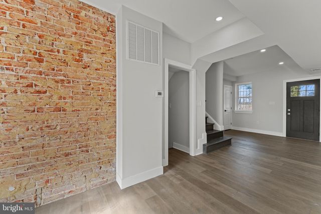 33 NICHOLSON ST NW, Washington, DC 20011