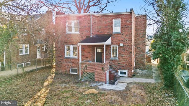 33 NICHOLSON ST NW, Washington, DC 20011