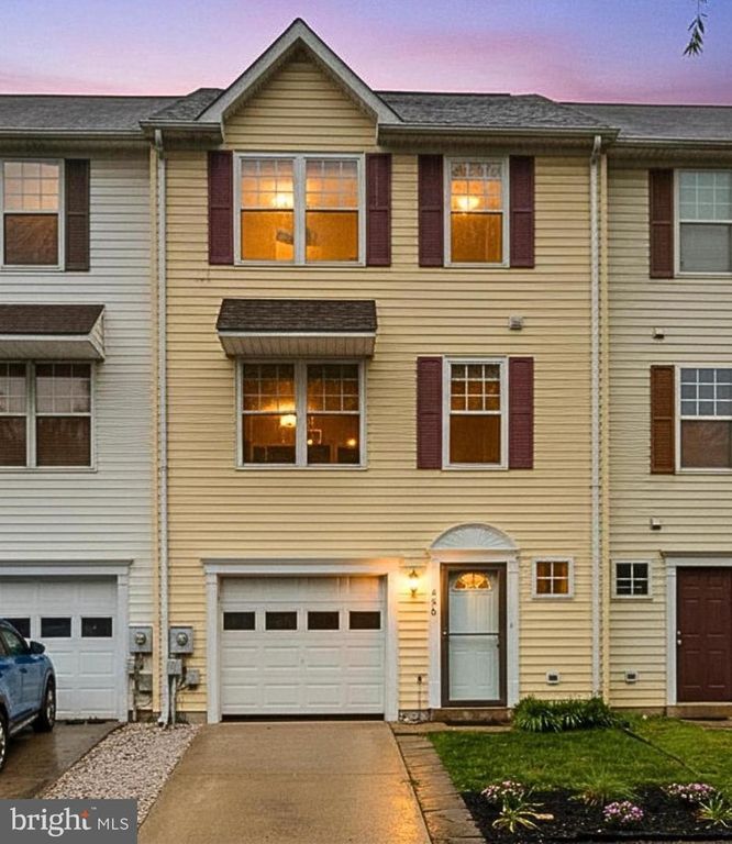 Image 1 of property listing at 406 BLOSSOM LN, Frederick, MD 21701