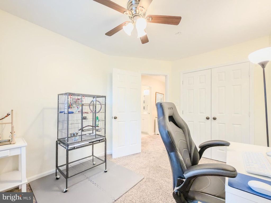 Image 27 of property listing at 406 BLOSSOM LN, Frederick, MD 21701