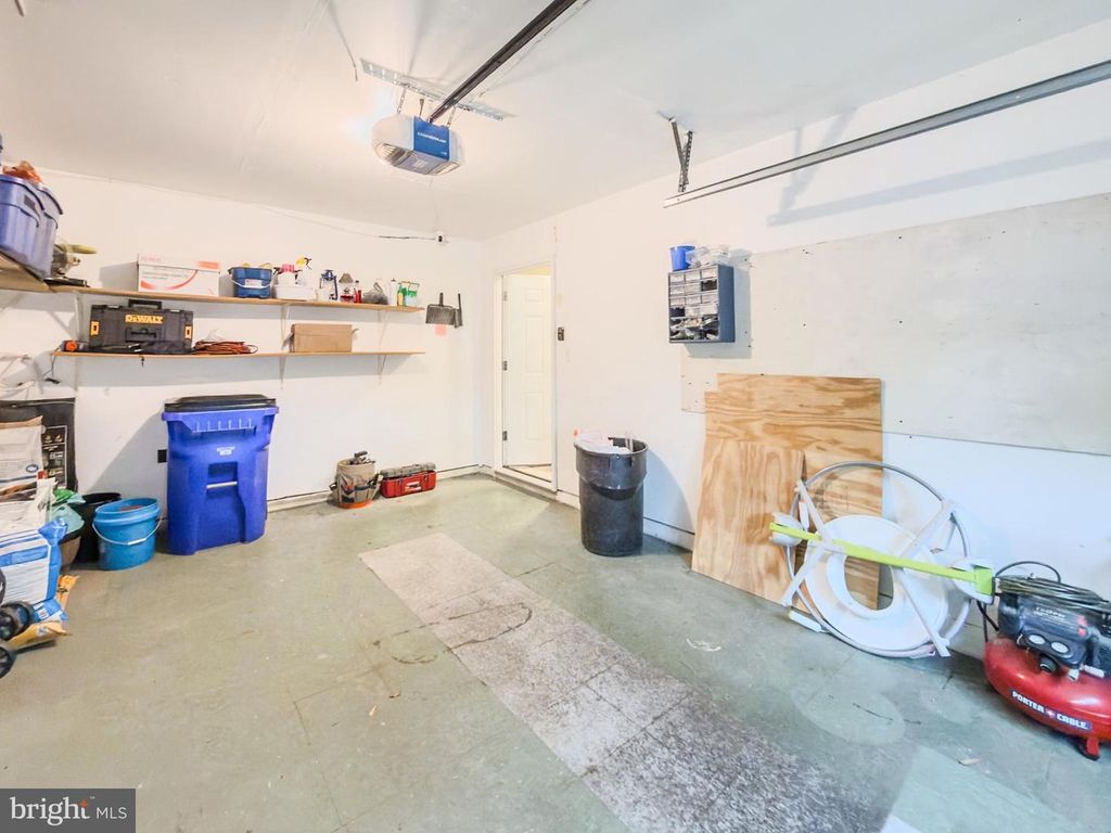 Image 32 of property listing at 406 BLOSSOM LN, Frederick, MD 21701