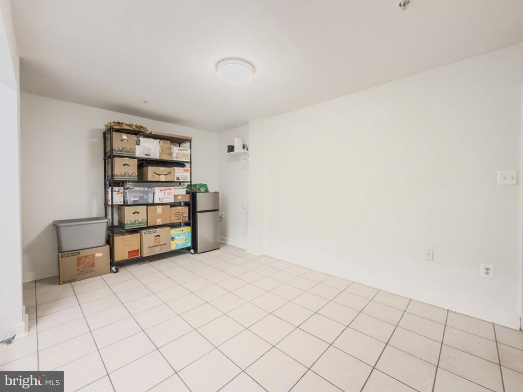 Image 33 of property listing at 406 BLOSSOM LN, Frederick, MD 21701