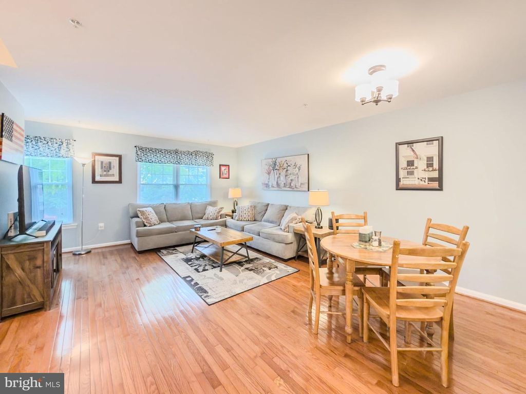 Image 8 of property listing at 406 BLOSSOM LN, Frederick, MD 21701